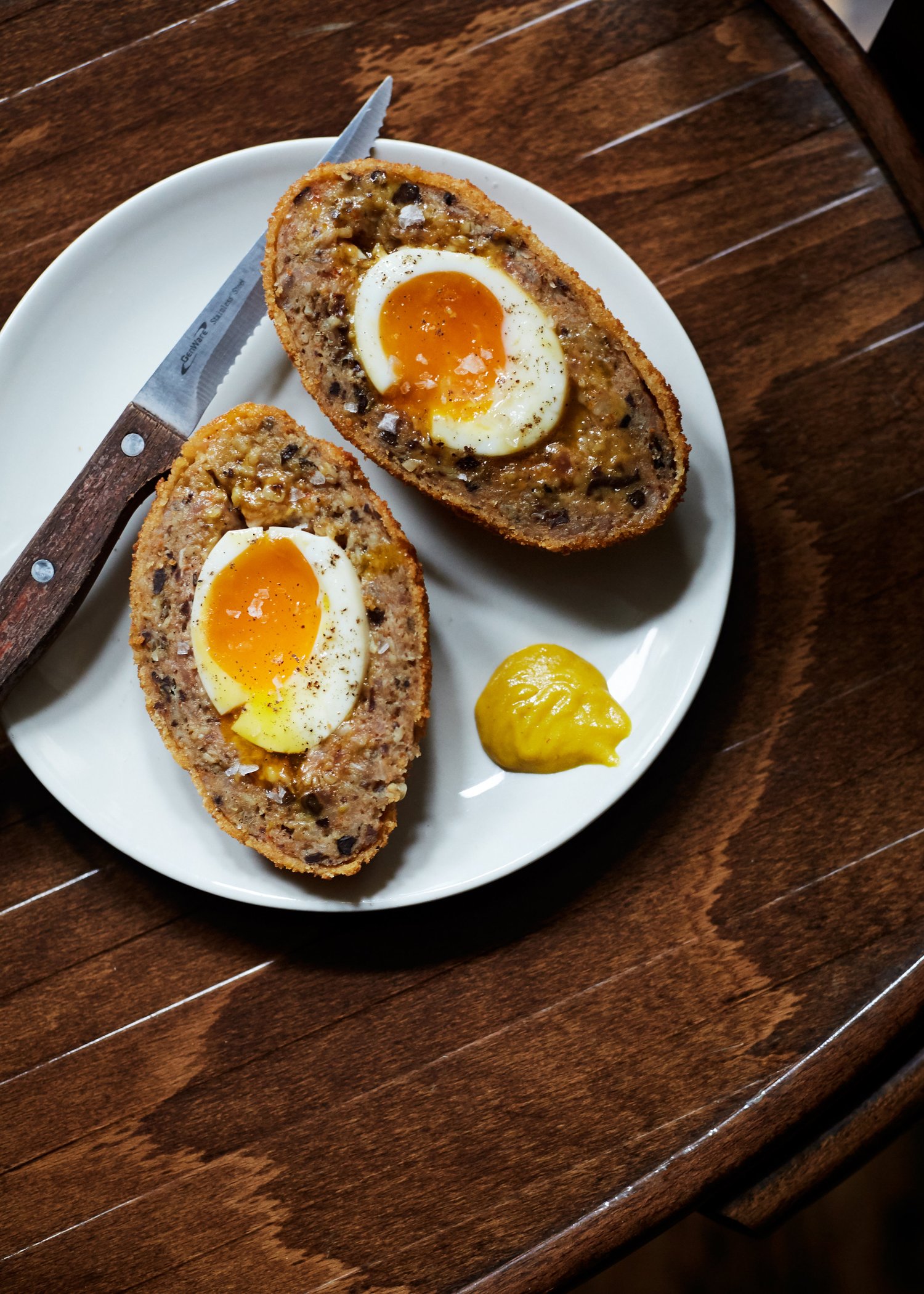 Scotch egg, cut through